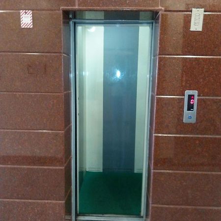 Metro Altis Lodge Erode Kültér fotó